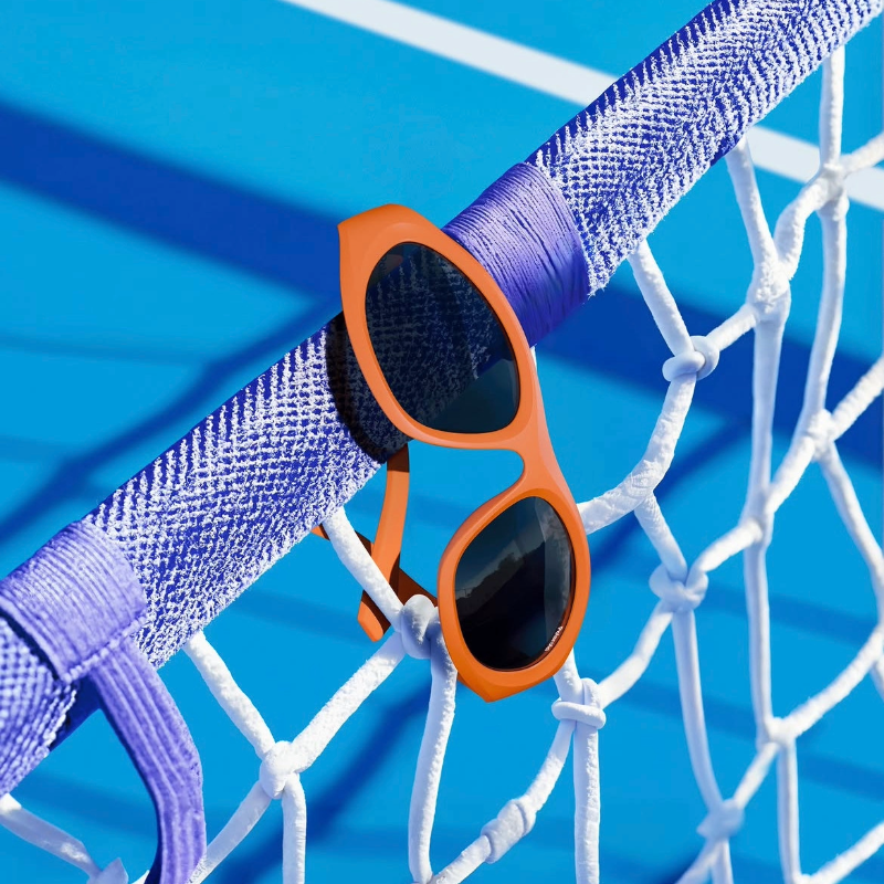 occhiali arancioni sport